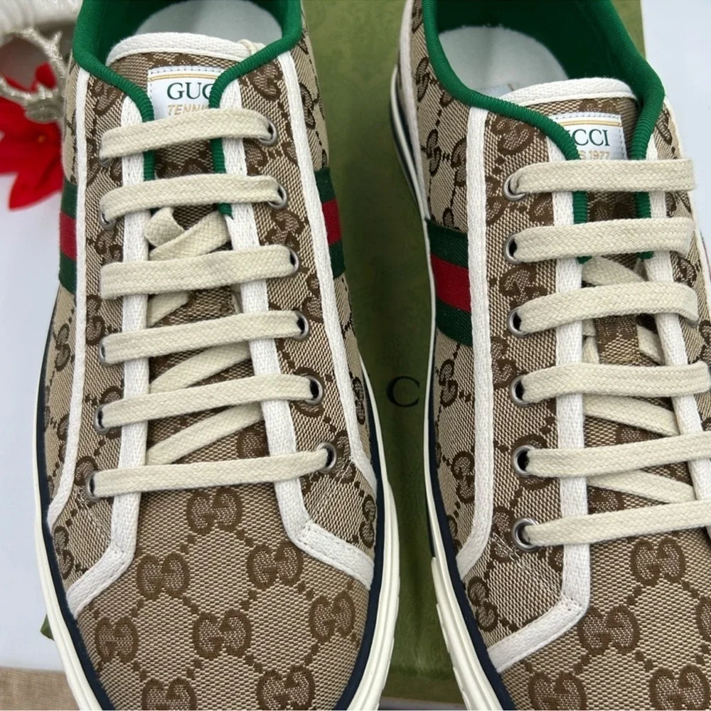 Men’s Gucci tennis 1977 low top sneakers size 12 fits 12.5 made in Italy